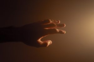 hand-g9e769faa9_1920