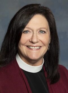 Portrait of Rev. Susan Roberts.